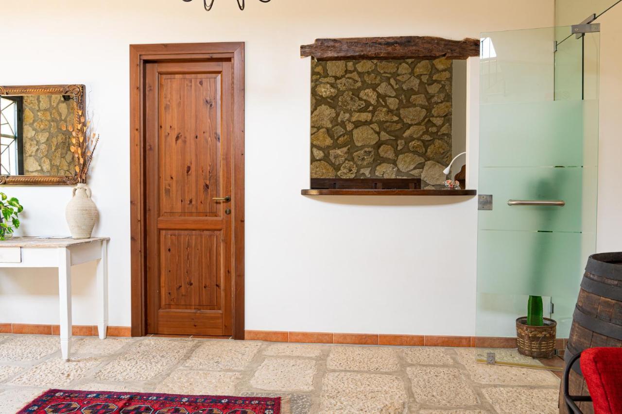 הוילה קאסטלמארה דל גולפו Casale Ginisara מראה חיצוני תמונה