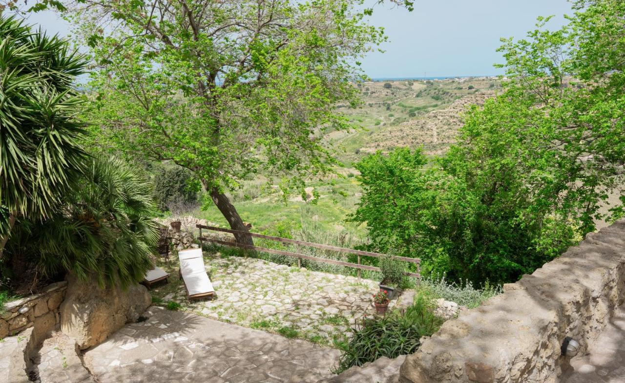 הוילה קאסטלמארה דל גולפו Casale Ginisara מראה חיצוני תמונה